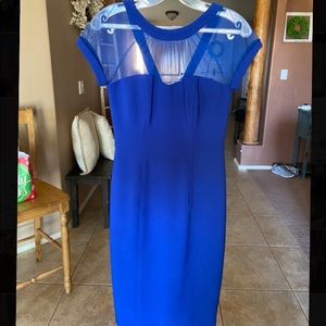 MID LENGTH INTERVIEW / BUSINESS DRESS